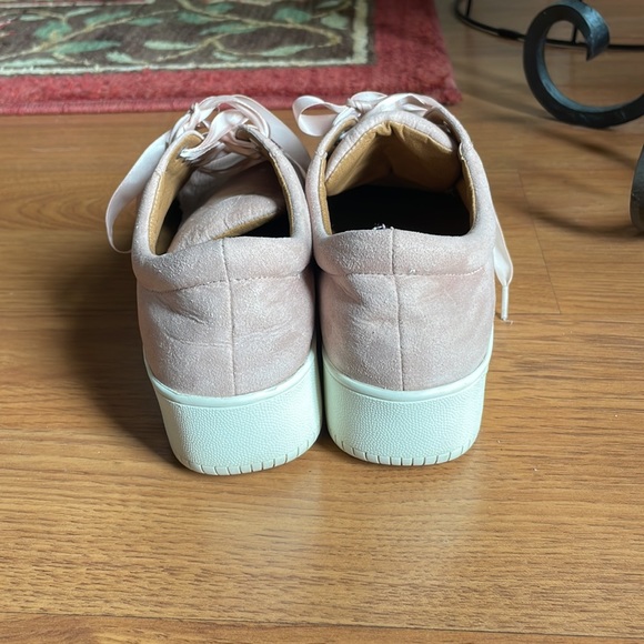 Susina Blush Pink Faux Suede Platform Sneakers Size 8 - Picture 6 of 8